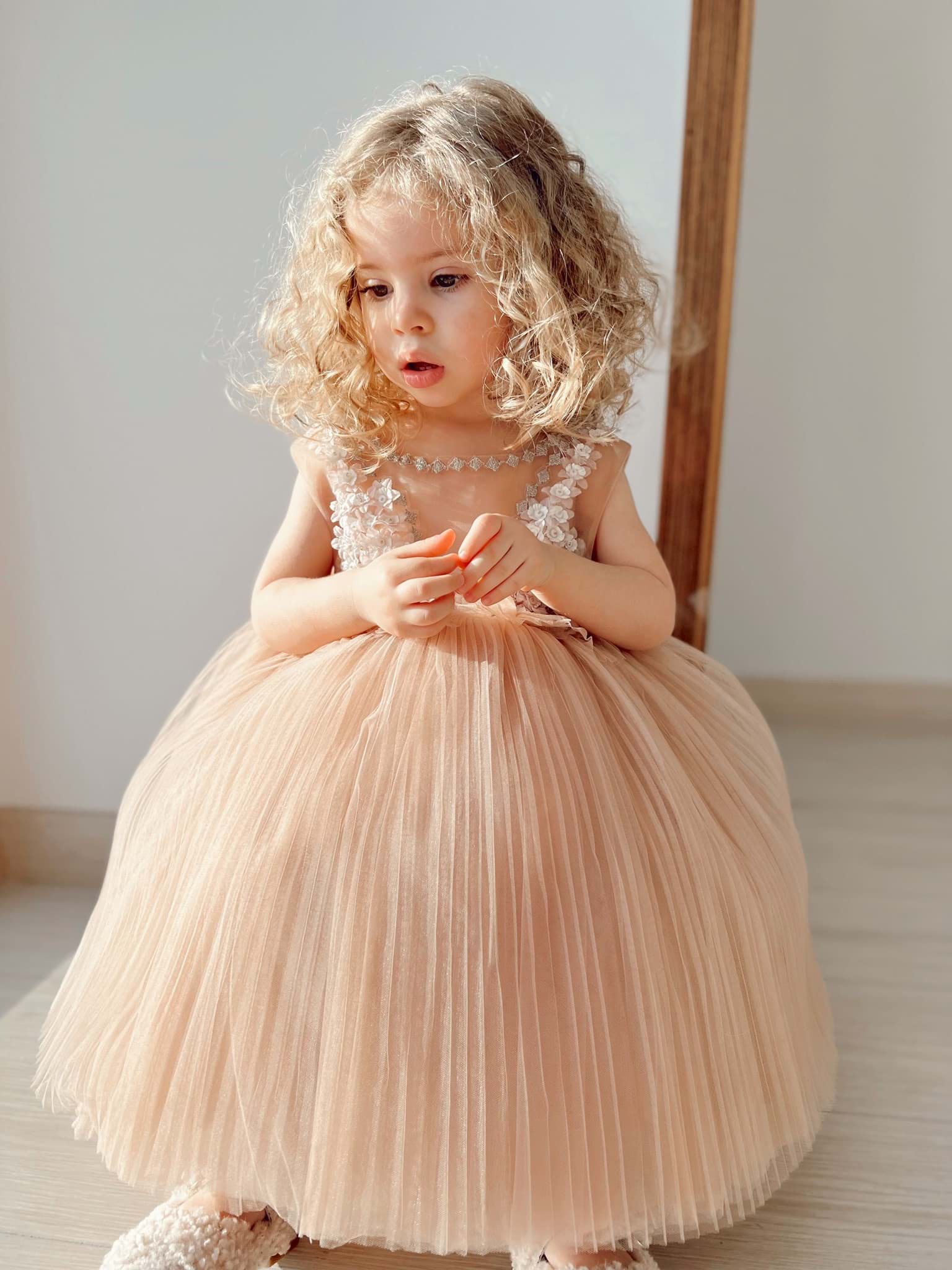Picture of FLUFFY TULLE DRESS WITH FLORAL EMBELLİSHED
